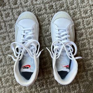 Nike Blazer Mid ‘77